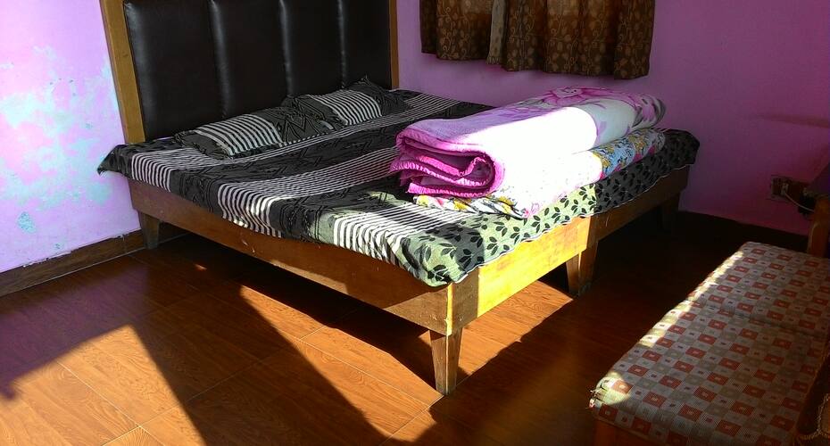 Hote Rockland, Leh 1